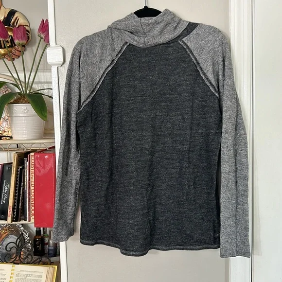 KUHL Women's Viola Nova Pullover Cowl Neck Gray XL - Picture 4 of 8